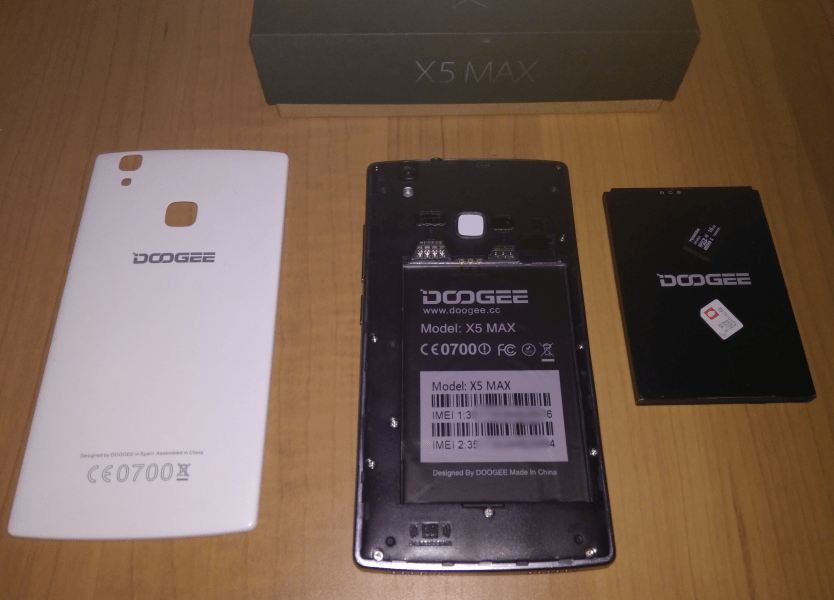 Doogee X5 MAX извлечение батареи, сим-карт и микро-СД