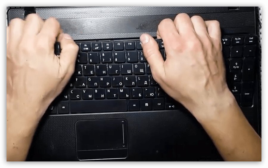 Демонтаж клавиатуры на ноутбуке Acer Aspire 5253