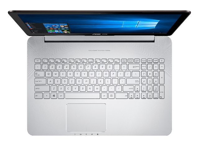 Полноразмерная клавиатура ноутбука