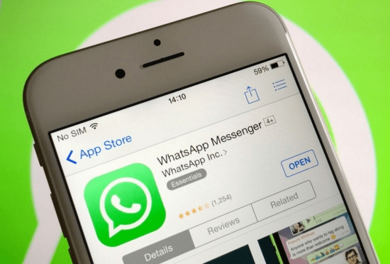 WhatsApp для iPhone установка из App Store