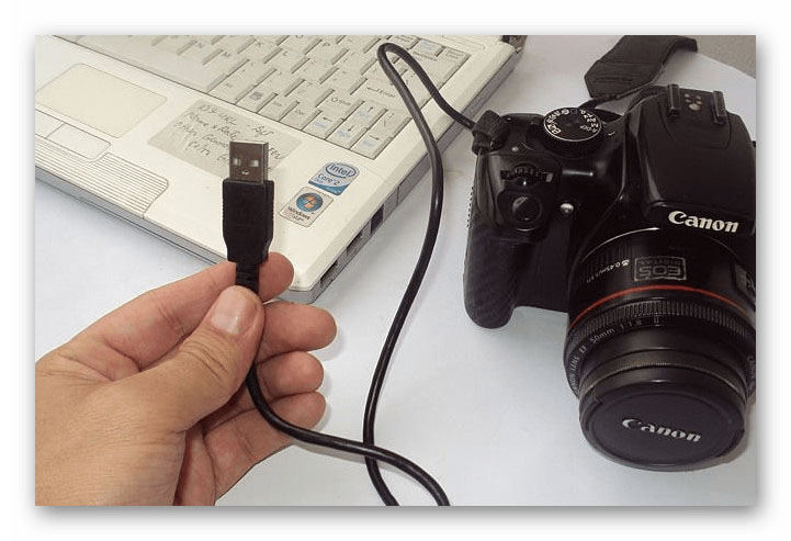 Protsess podklyucheniya kameryi k PK cherez USB