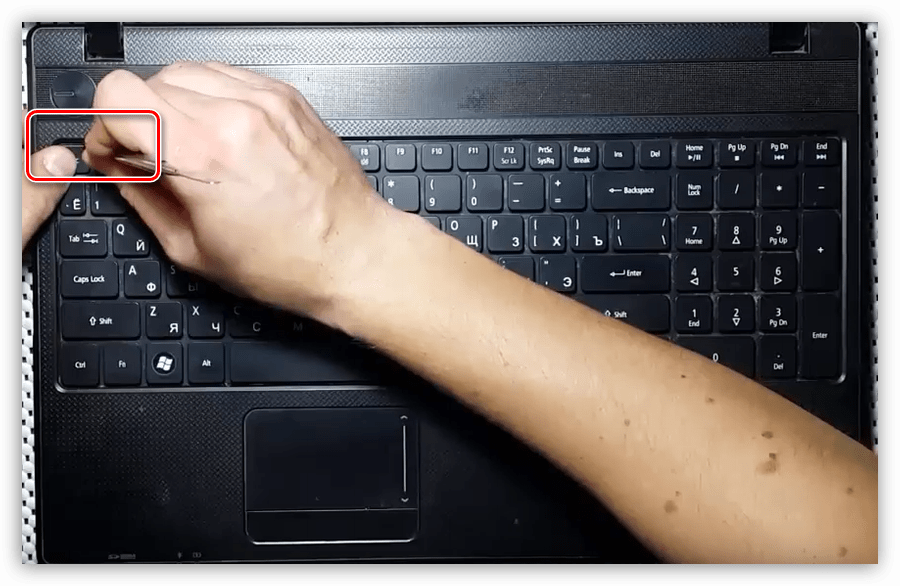 Освобождение клавиатуры на ноутбуке Acer Aspire 5253
