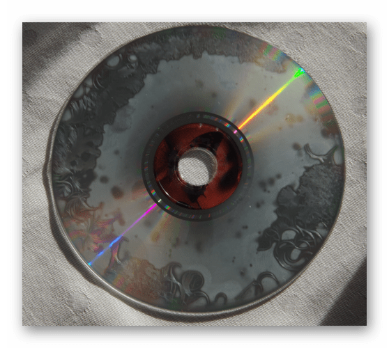 Пример сильно поврежденного оптического диска