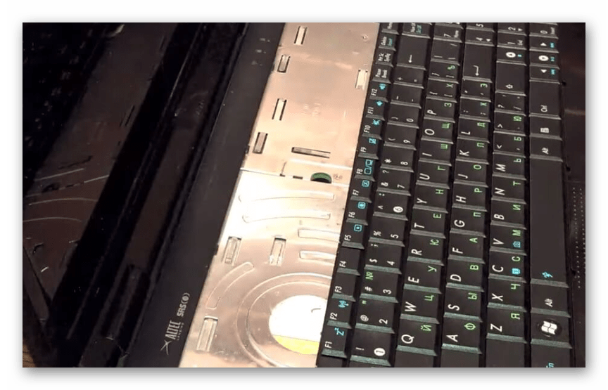 Снятие клавиатуры с ноутбука ASUS