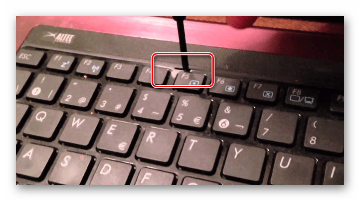 Процесс снятия клавиатуры ноутбука ASUS