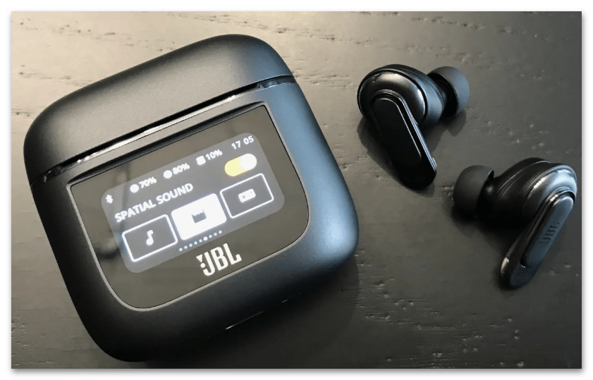 не заряжаются наушники в кейсе-03